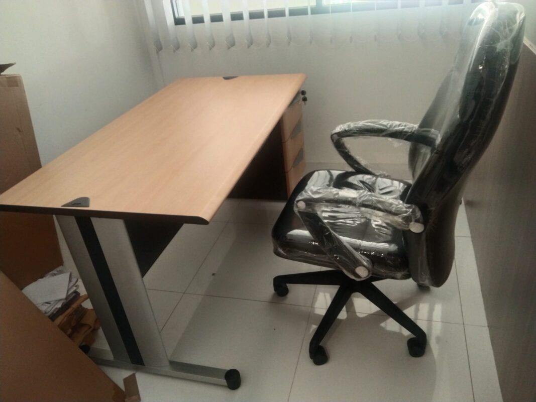 Kursi Kantor Direktur