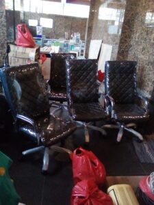 Kursi kantor Direktur