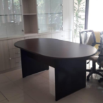 Meja Meeting Kantor Lapis HPL