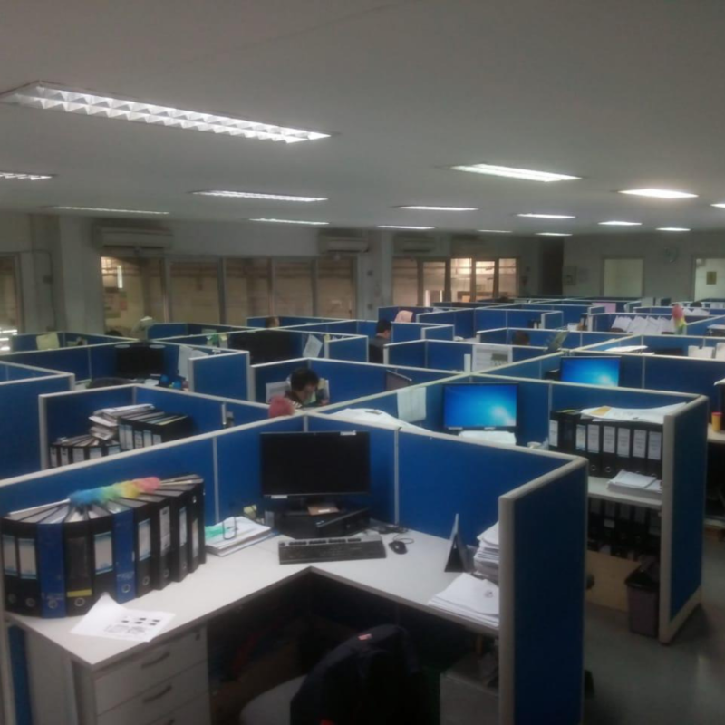 Meja Partisi Staff Biru