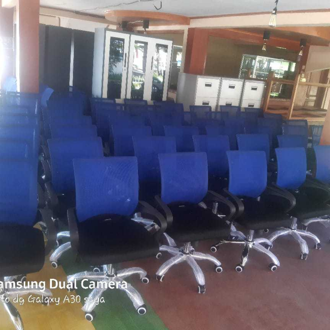 Kursi Kantor Jaring Biru