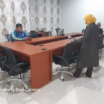 Meja Meeting 12 orang