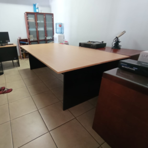 Custom Meja Meeting