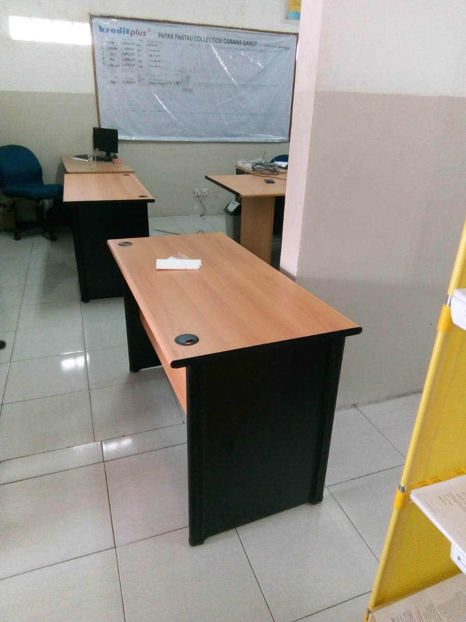 Meja Custom berkualitas terbaik