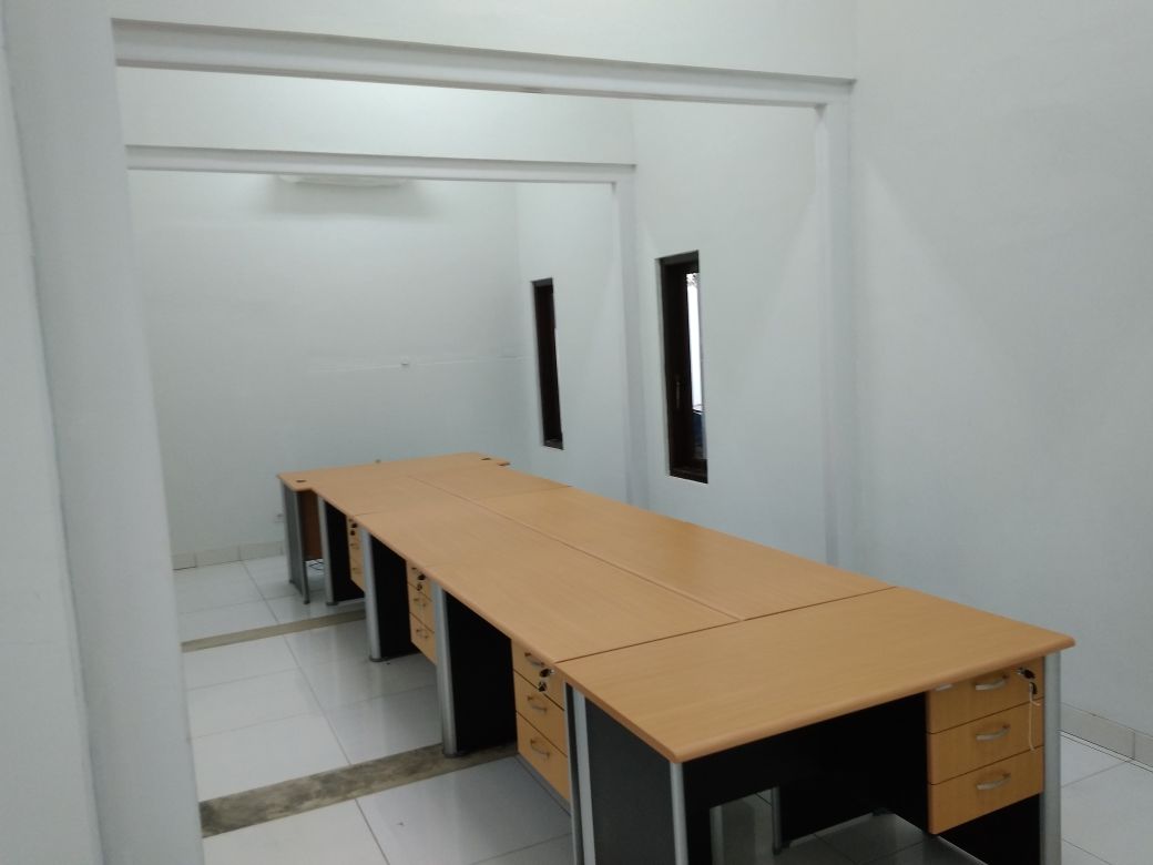 Meja Custom berkualitas terbaik