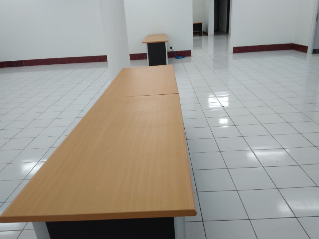 Meja Custom berkualitas terbaik