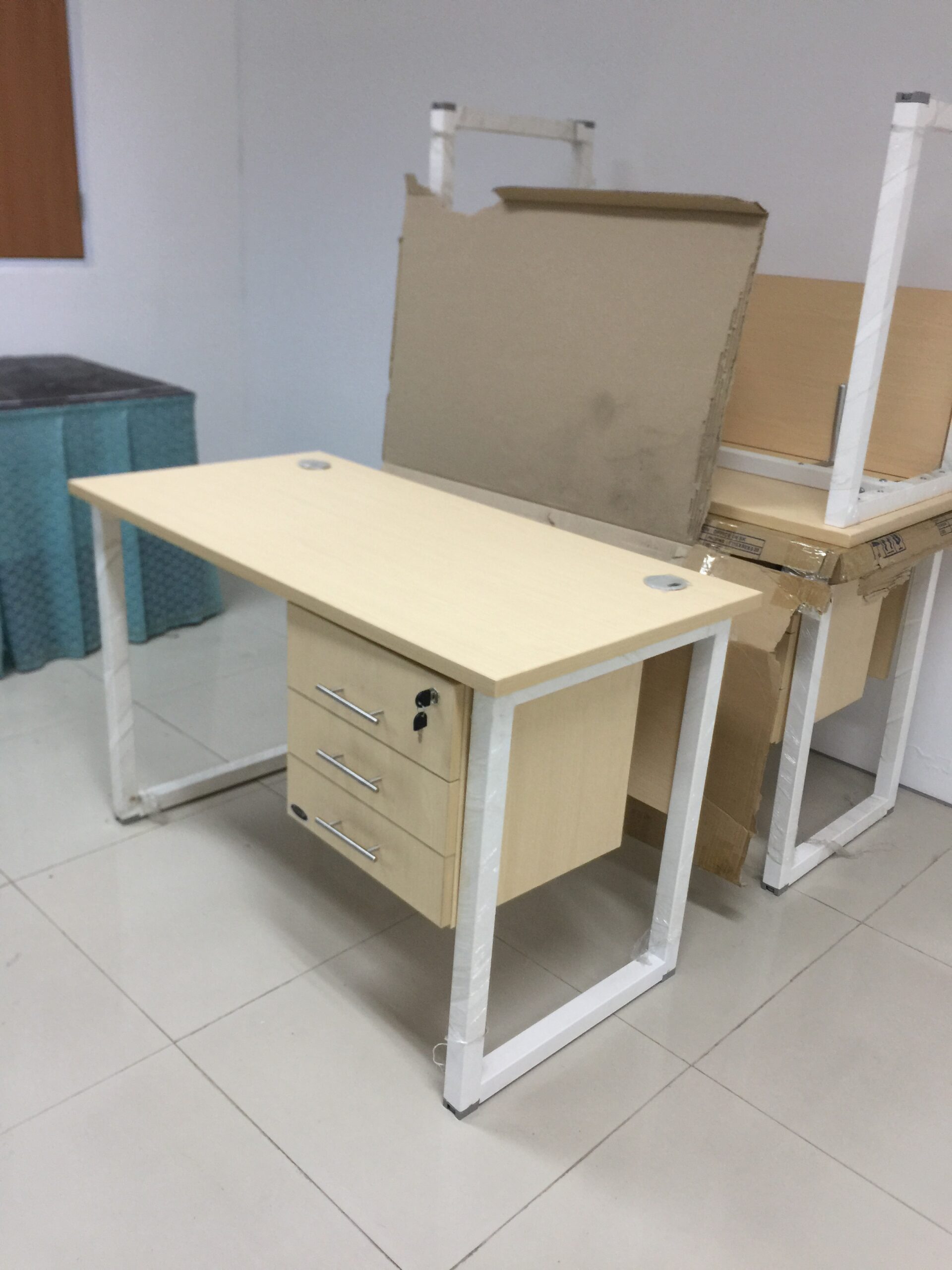 Meja Custom berkualitas terbaik