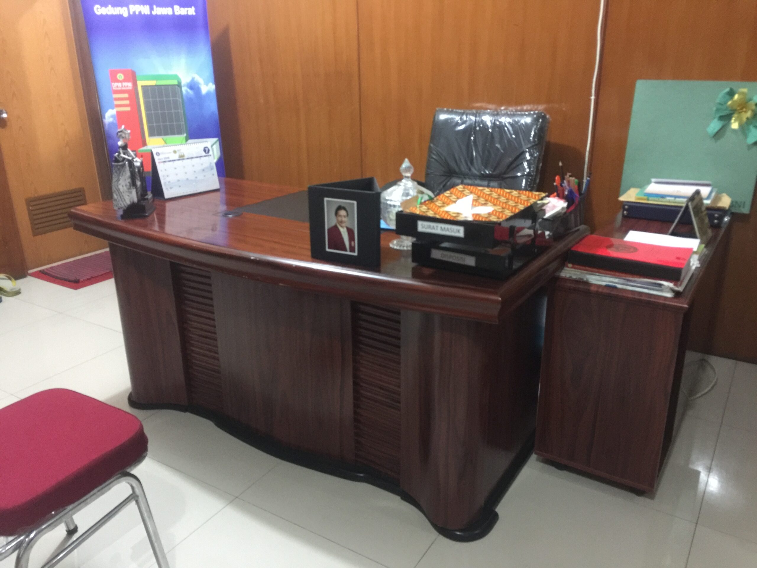 Custom Meja Kantor Custom Meja Kerja HPL