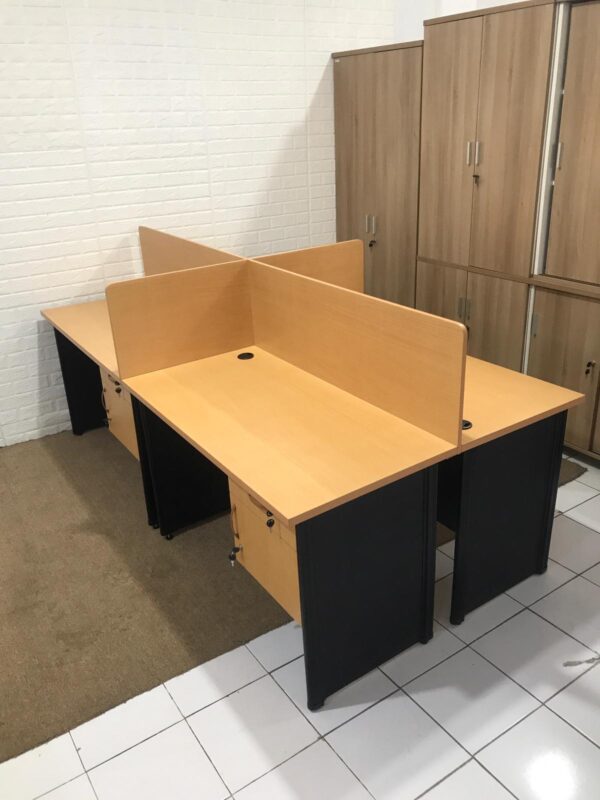 Partisi Cubicle workstation