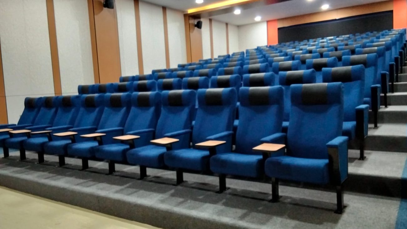 Kursi Auditorium Fuku Indachi Donati Chitose Mubarik High Point