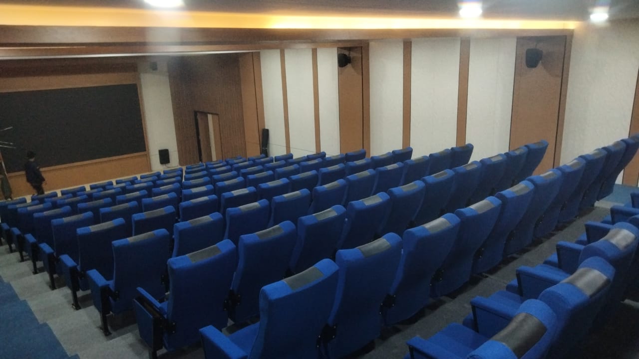 Kursi Auditorium Universitas Sekolah Aula Pertemuan