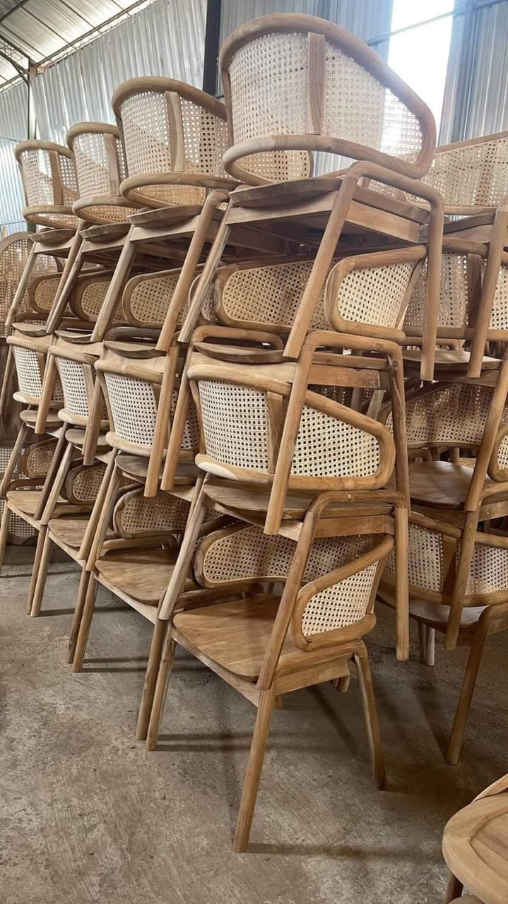 Custom Kursi Cafe Resto Kayu Solid