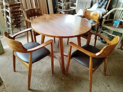 Kursi Kayu Kayu Solid Cat Melamik