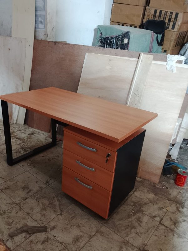 Meja Kantor Custom
