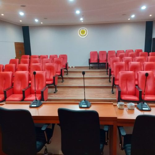 Jarak Antara Kursi Auditorium